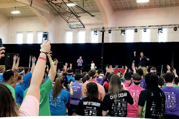 Read more about the article Unveiling Illusions: The Captivating World of Adam Stone Magic